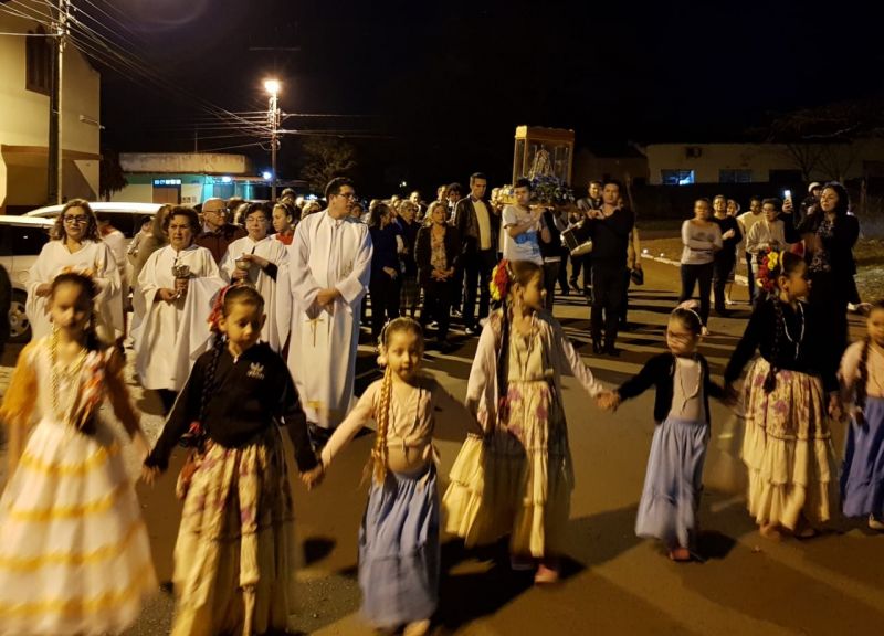 CatÃ³licos del barrio GuaranÃ­ honraron la AsunciÃ³n de MarÃ­a
