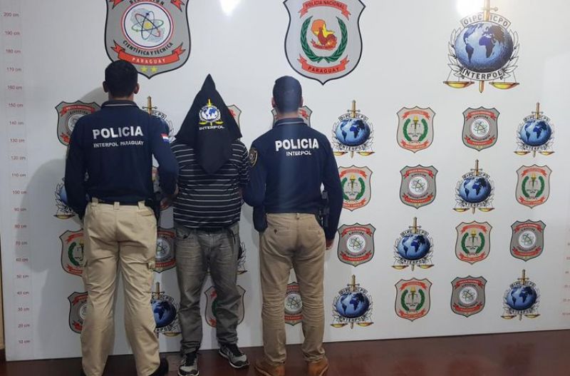 Detienen a presuntos traficantes de armas buscados tras megaoperativo argentino