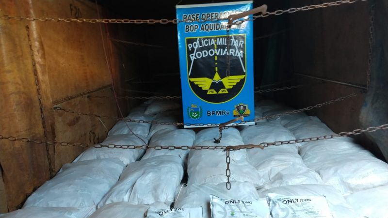 PMR incautÃ³ 2 toneladas de agroquÃ­micos ingresados de contrabando