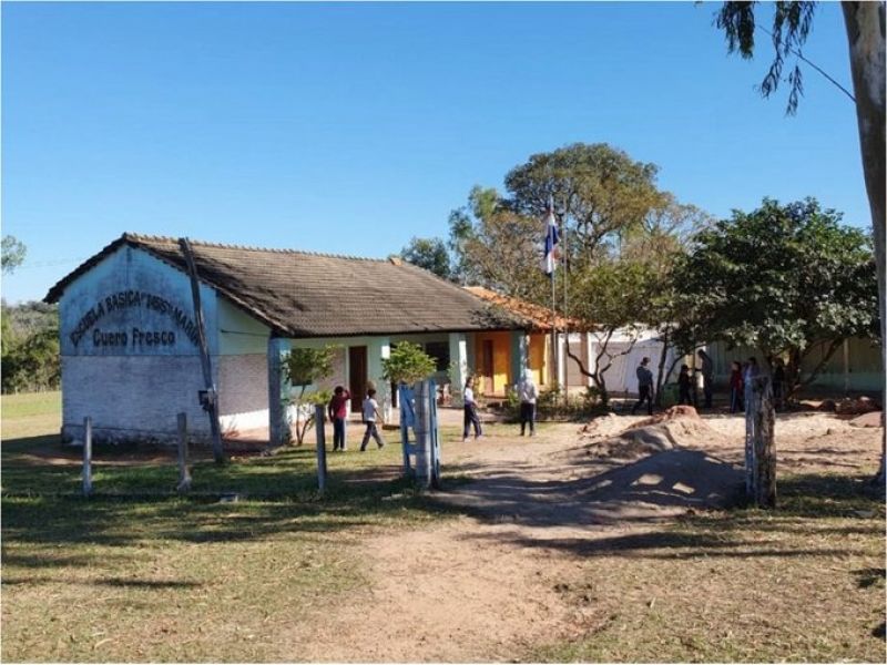 Escuela de Arroyito no tiene aulas, agua potable ni almuerzo escolar