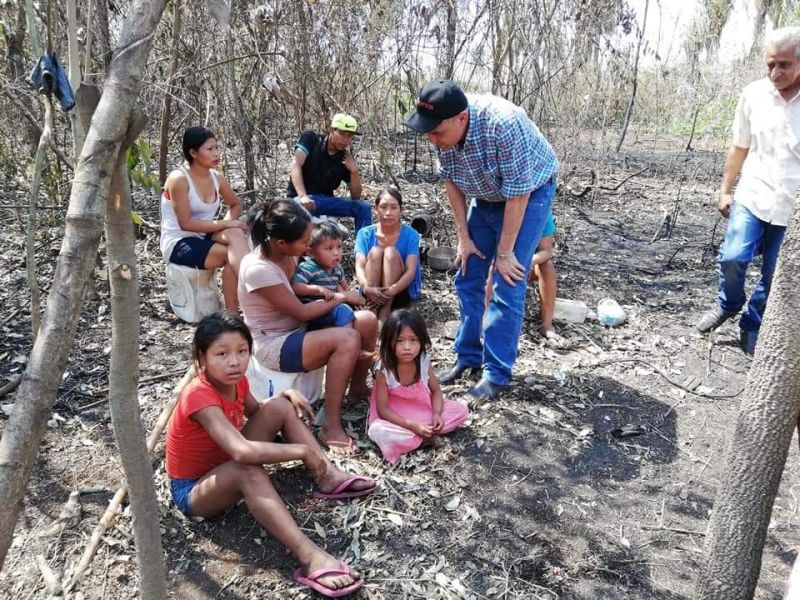 Ronald Acevedo y equipo continÃºa llevando alivio a las comunidades indÃ­genas arrasadas por el fuego