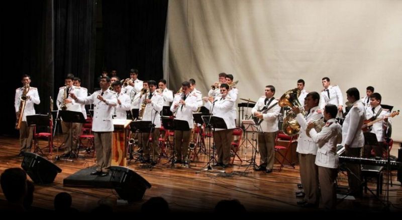 Concierto con la Jazz Band de la PolicÃ­a Nacional a las 20. 00 horas en la GobernaciÃ³n