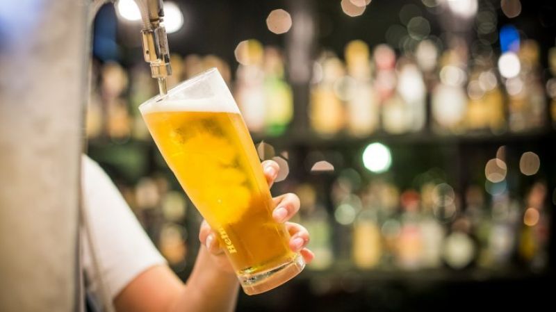 Suspenden ventas de cerveza brasileÃ±a investigada por riesgo a la salud