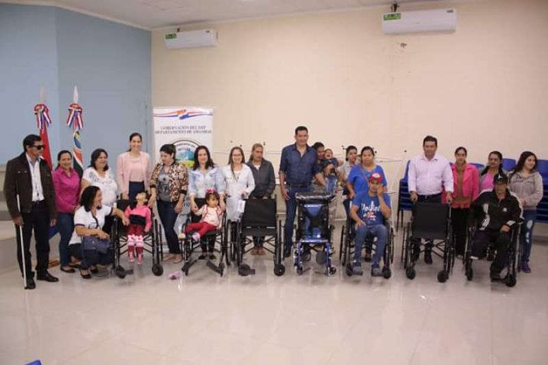 GobernaciÃ³n entregÃ³ sillas de ruedas a personas con discapacidad
