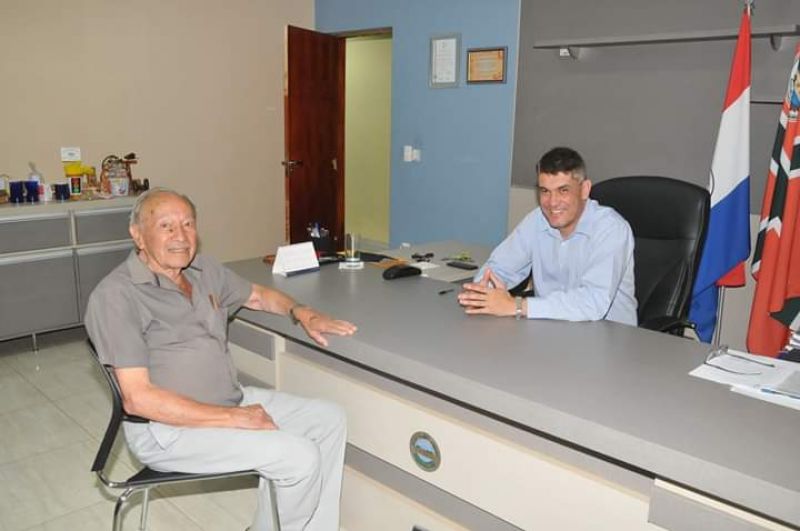 Don Tito Arce visito al Gobernador Ronald Acevedo