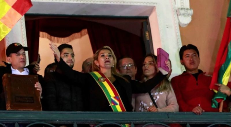 ÃÃ±ez: Morales se fue porque no se atrevÃ­a a responderle a Bolivia