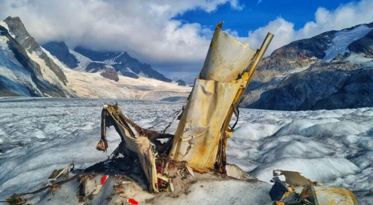 Hallan los restos de un avión estrellado hace 54 años en los Alpes suizos 